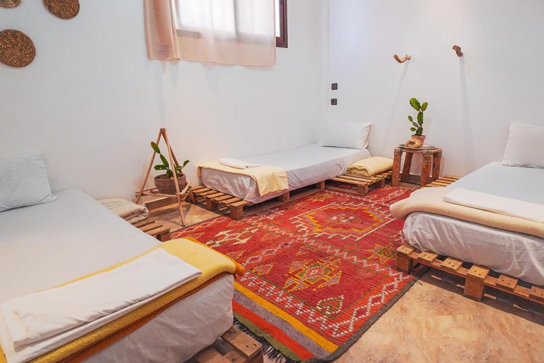 Desart Hostel Tamraght Ngoại thất bức ảnh